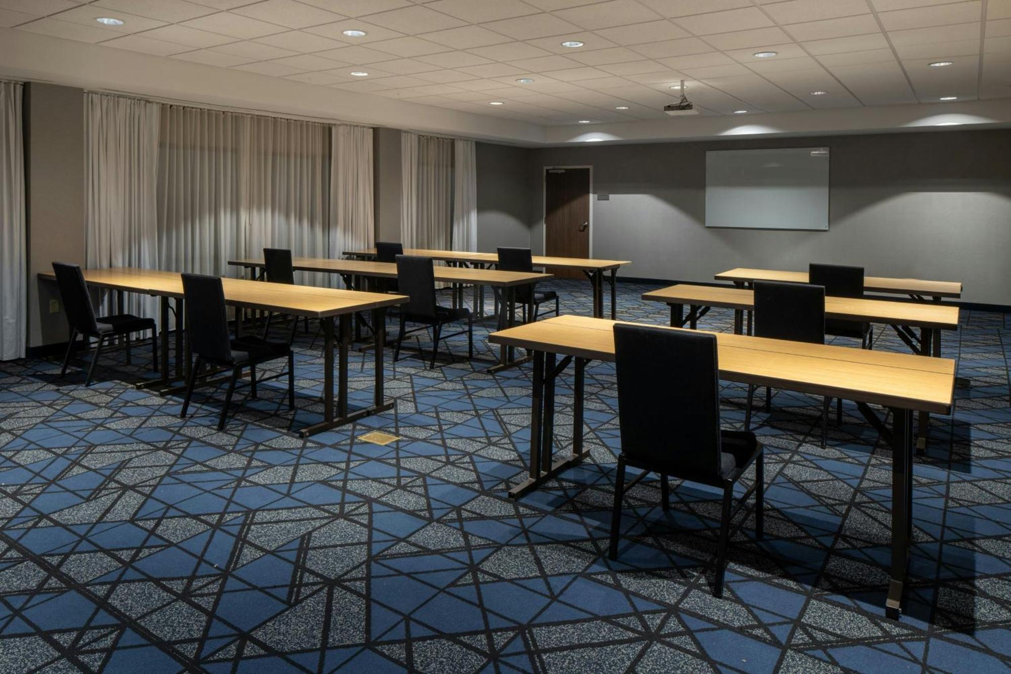 Courtyard By Marriott Jackson Airport/Pearl Hotell Eksteriør bilde